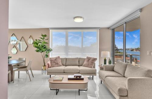 Bay Harbor Islands Apartment | Bay Harbor Islands Luxury Kosher Condo with Rooftop Pool