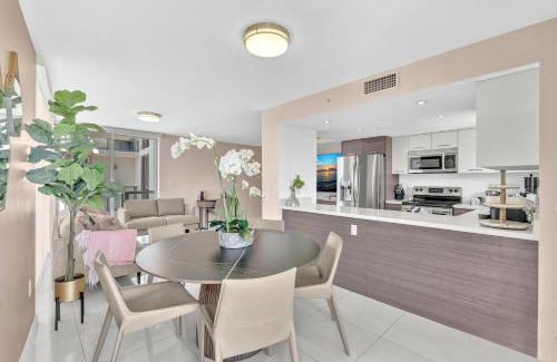 Bay Harbor Islands Apartment | Bay Harbor Islands Luxury Kosher Condo with Rooftop Pool