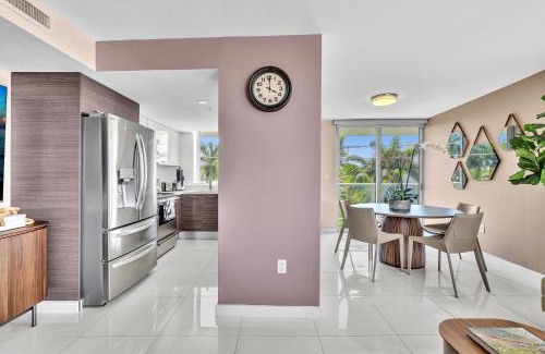 Bay Harbor Islands Apartment | Bay Harbor Islands Luxury Kosher Condo with Rooftop Pool
