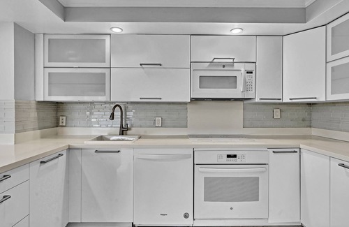 Bay Harbor Islands Apartment | Bay Harbor Sunset nApt 5A