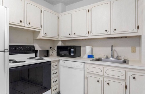 Bay Harbor Islands Apartment | Bay Harbor Sunset Apt 2B
