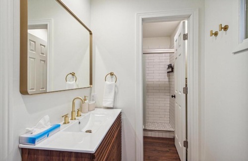 Petoskey Hotel | Bay Inn Of Petoskey