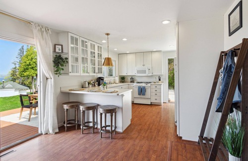 Petoskey House | Bay Inn of Petoskey