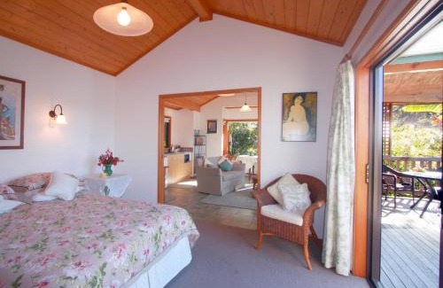 Russell House | Bay of Islands Cottages