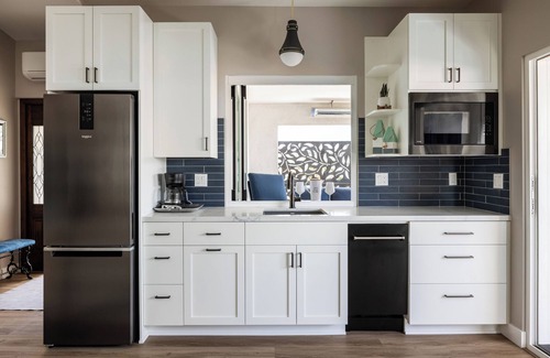 Bay Ho Apartment | Bay Park Ocean Breeze 2BR 2BA guest apt in San Diego Ideal Central Location