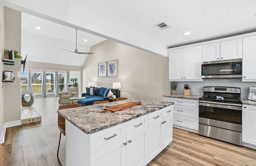 Upper Grand Lagoon Apartment | Bay Point Golf Villas by PHG