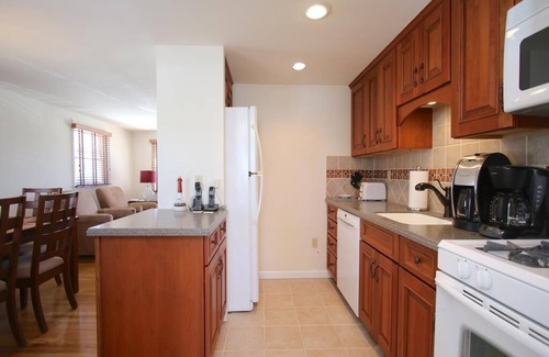 Surf City House | BAY SIDE CAPE IN DESIRABLE SURF CITY (LBI) - 4 BEDROOM – 2 BATH WITH PRIVATE.
