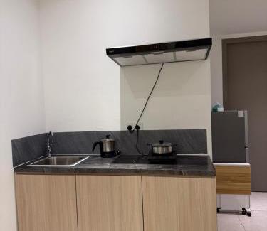 Likas Apartment | Bay Suites Home By Sea JQ 海的家