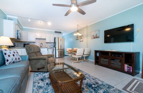 Englewood Condo | Bay Time - Waterfront - Walk to beach and restaurants - Dock your boat
