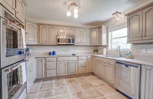 Old Town House | Bay Town Hideaway with Golf Cart