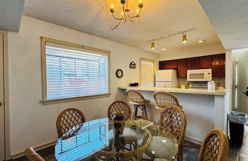 Little River Apartment | Bay Tree cozy 2BR condo on the ground floor