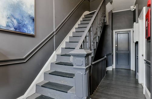 Bay Village Apartment | Bay Village Suites