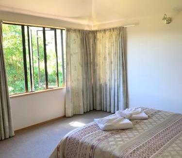 Waikawa Bay Hotel | Bay Vista Waterfront Motel