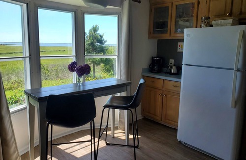 Berlin House | Bayfront cottage offers amazing views of the water and Assateague Island