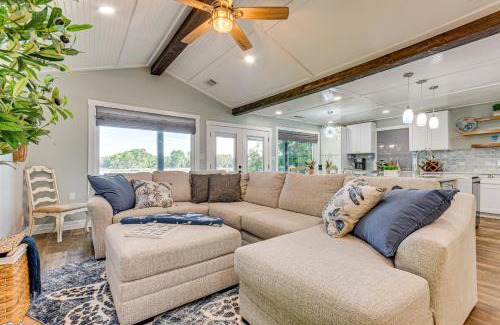 Florida Panhandle House | Bayfront Milton Retreat with Dock and Game Room