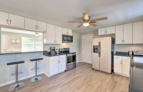 Englewood South House | Bayfront Paradise w/Heated Pool & Balcony!