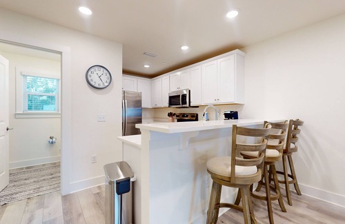Innerarity Townhomes House | Bayfront townhome with incredible views, close to beach, private washer/dryer