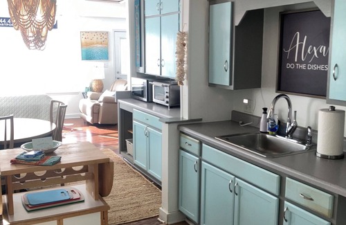 Eastpoint House | Bayfront, Water View, 5 min to Beach, Fenced-in Yard, Fire Pit, Pet Friendly