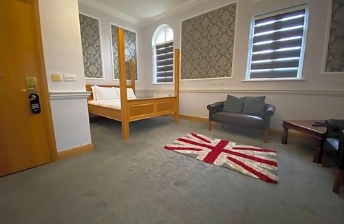 Slough Hotel | Baylis House Hotel