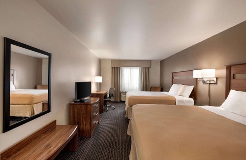 Cheektowaga Hotel | Baymont by Wyndham Buffalo