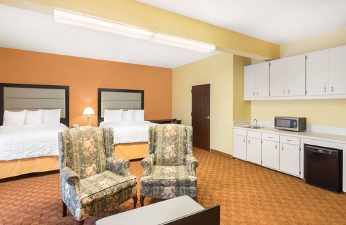 Fayetteville Hotel | Baymont by Wyndham Fayetteville