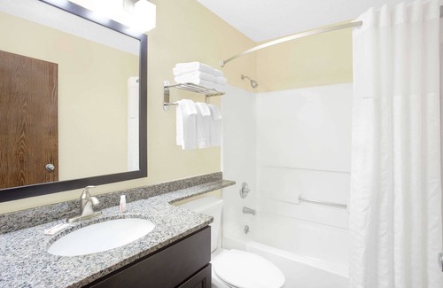 Holland Hotel | Baymont by Wyndham Holland
