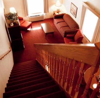 Mequon Hotel | Baymont by Wyndham Mequon Milwaukee Area