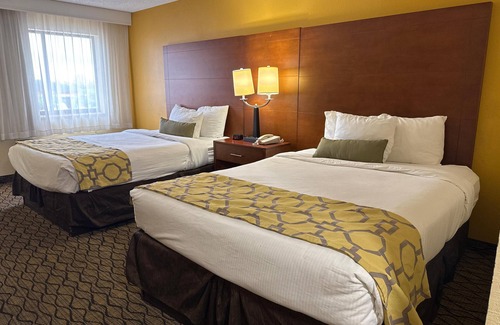 Mishawaka Hotel | Baymont by Wyndham Mishawaka South Bend Area