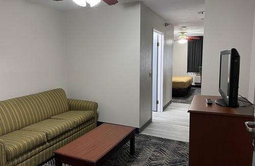 Chalco Hotel | Baymont by Wyndham Omaha SW