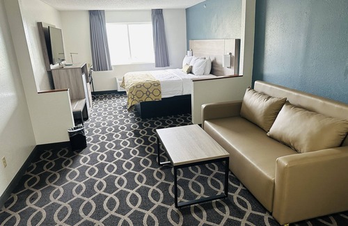 Piqua Hotel | Baymont by Wyndham Piqua