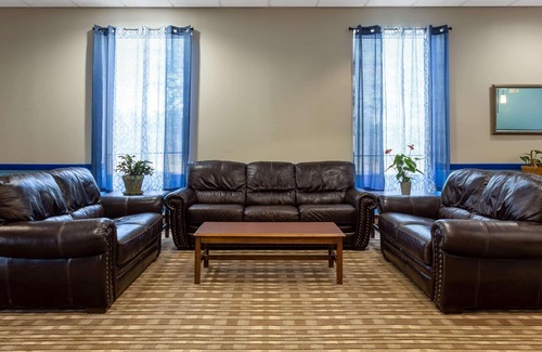 Queensbury Hotel | Baymont by Wyndham Queensbury/Lake George