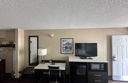 Thomasville Hotel | Baymont by Wyndham Thomasville