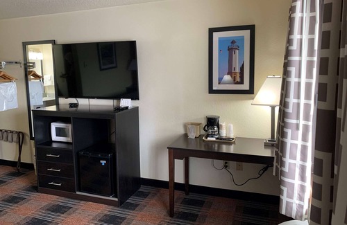 Waupun Hotel | Baymont by Wyndham Waupun