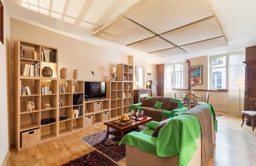 Bayonne Apartment | Bayonne - Cathedral & Halles - Centre ville
