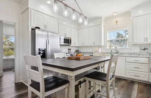 Henderson Point House | Bayou La'Mund!