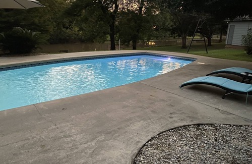Breaux Bridge Apartment | Bayou & pool view with private patio