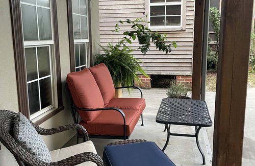 Breaux Bridge Apartment | Bayou & pool view with private patio