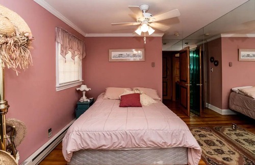 North Cape May House | Bayside Getaway 3 Blocks from Bay