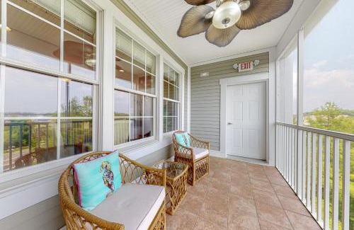 Sun Ridge Apartment | Bayside Resort - 38415 Boxwood Terrace, Unit #302B