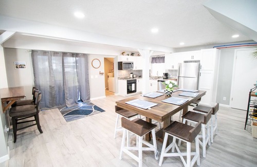 Sodus Point House | Bayside views, walk to beach & restaurants