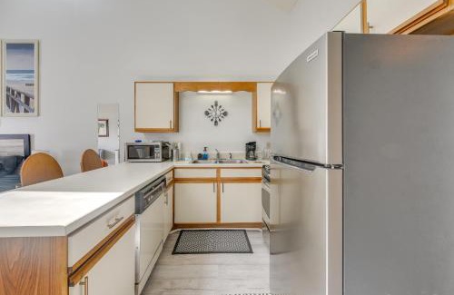 Little River Apartment | Baytree Golf Colony Studio about 5 Mi to Beach!