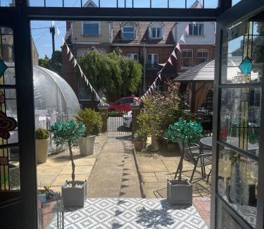 Lowestoft House | Baytree House
