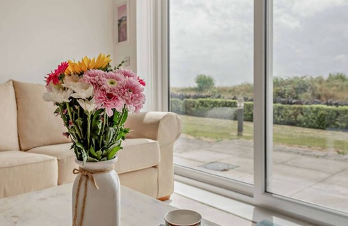 Crynant Apartment | Bayview Apartment - Machynys