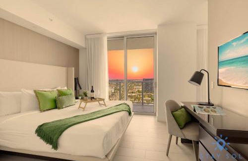 Hollywood South Central Beach Apartment | Bayview Luxury: 3BR Pools Oceanfront Amenities