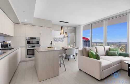Hollywood South Central Beach Apartment | Bayview Luxury: 3BR Pools Oceanfront Amenities