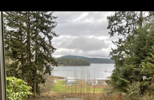Oak Harbor House | Bayview Romantic secluded mermaids heaven