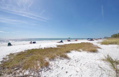 Fort Myers Beach House | Bayview Sunset Getaway A by Sun Palace Vacations