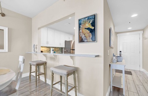 Miramar Beach Condo | BayviewBliss-Sandestin® 2BR/2BA-Bay Views + Golf Cart!