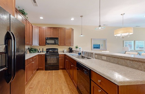 Selbyville Condo | Bayville Shores townhome, AC, & W/D - pool, gym & tennis court access
