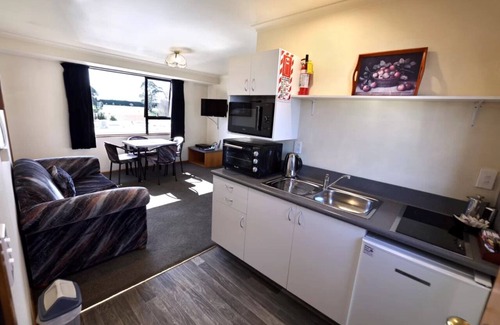 Timaru Hotel | Baywatch Motor Lodge